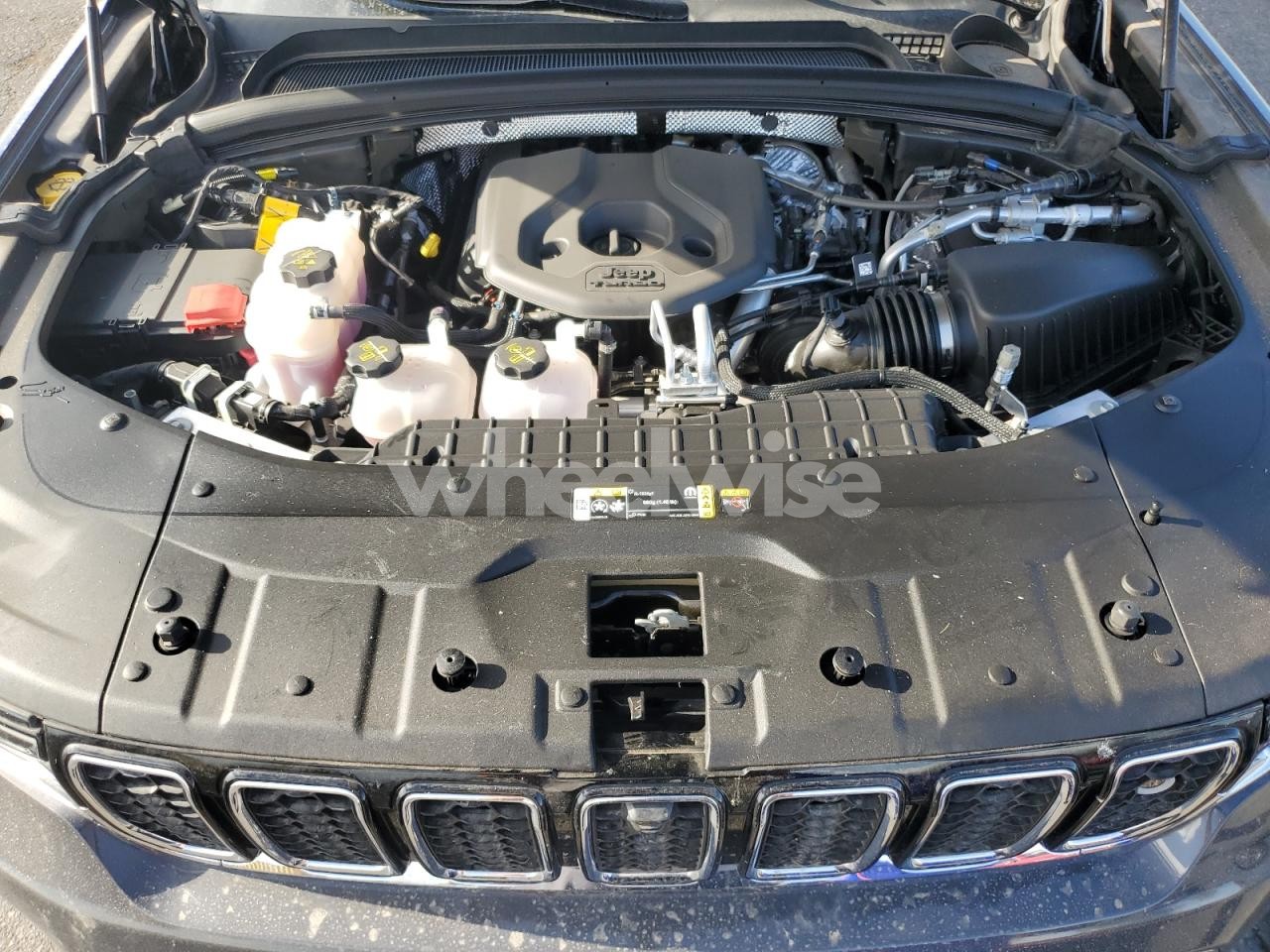 Photo 12 of 2023 JEEP GRAND CHEROKEE OVERLAND 4XE (VIN 1C4RJYD62P8786865)