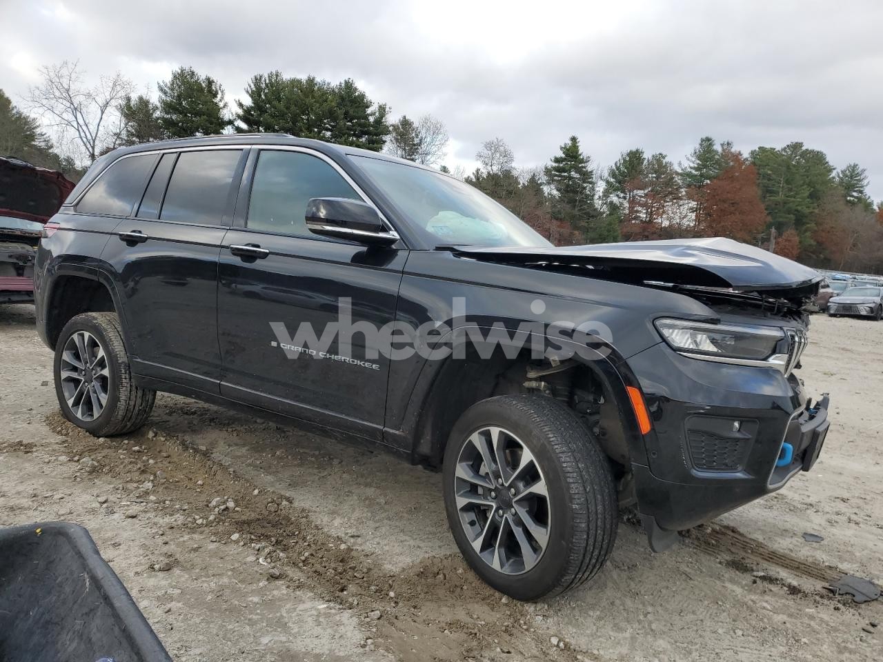 Photo 4 of 2023 JEEP GRAND CHEROKEE OVERLAND 4XE (VIN 1C4RJYD68P8790807)