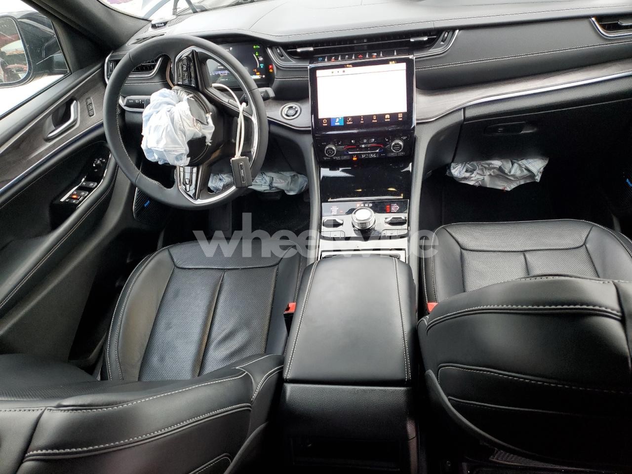 Photo 8 of 2023 JEEP GRAND CHEROKEE OVERLAND 4XE (VIN 1C4RJYD68P8790807)