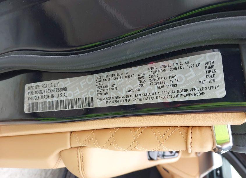 Photo 9 of 2022 Jeep Grand CHEROKEE 4XE SUMMIT RESERVE 4X4 (VIN 1C4RJYE6XN8758890)