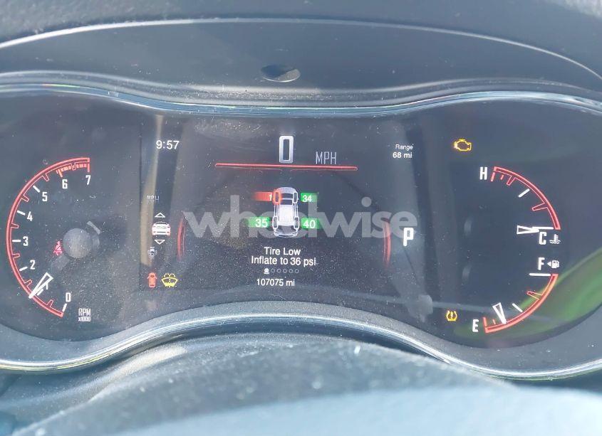 Photo 7 of 2015 Dodge Durango R/T (VIN 1C4SDHCT5FC937676)