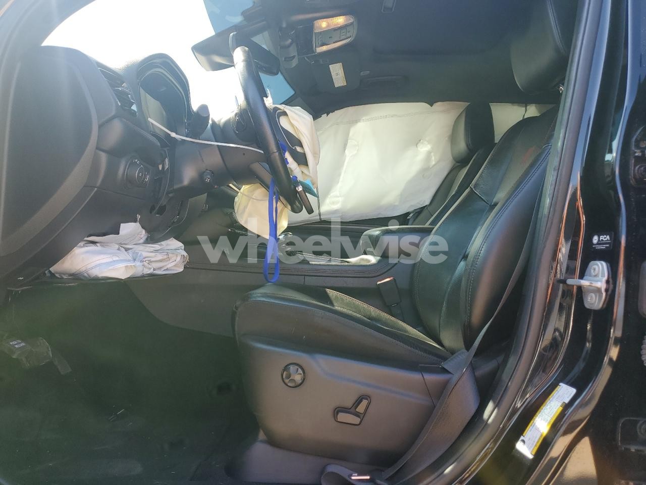 Photo 7 of 2023 DODGE DURANGO R/T (VIN 1C4SDHCT7PC555411)