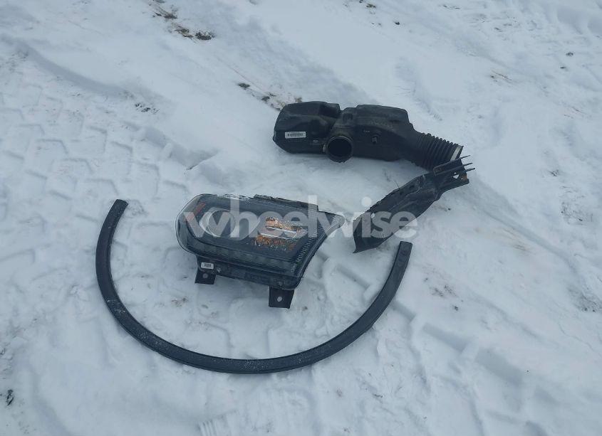 Photo 12 of 2015 Dodge Durango R/T (VIN 1C4SDJCT0FC147628)