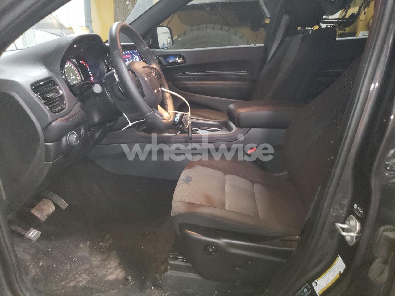 Photo 7 of 2024 DODGE DURANGO R/T (VIN 1C4SDJCT1RC199970)