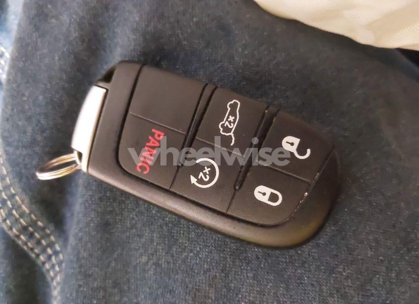 Photo 11 of 2017 Dodge Durango R/T AWD (VIN 1C4SDJCT6HC834129)