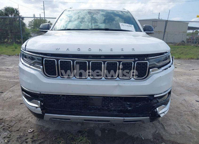 Photo 6 of 2024 Jeep Wagoneer L SERIES II 4X2 (VIN 1C4SJRBP0RS146095)