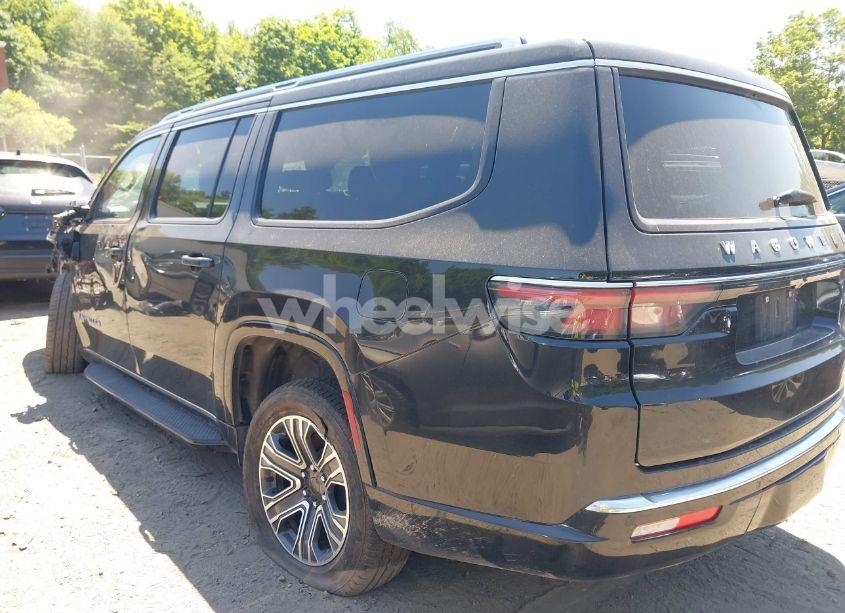 Photo 3 of 2024 Jeep Wagoneer L SERIES II 4X2 (VIN 1C4SJRBP1RS177002)