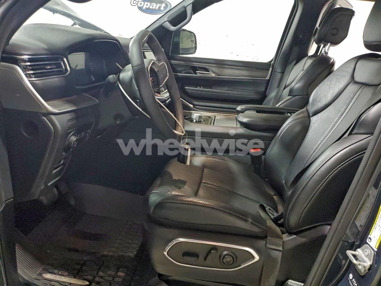 Photo 7 of 2024 JEEP WAGONEER L SERIES II N/A (VIN 1C4SJRBP2RS177218)