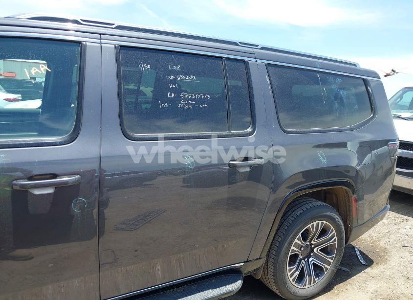 Photo 14 of 2024 Jeep Wagoneer L SERIES II 4X2 (VIN 1C4SJRBP2RS177770)