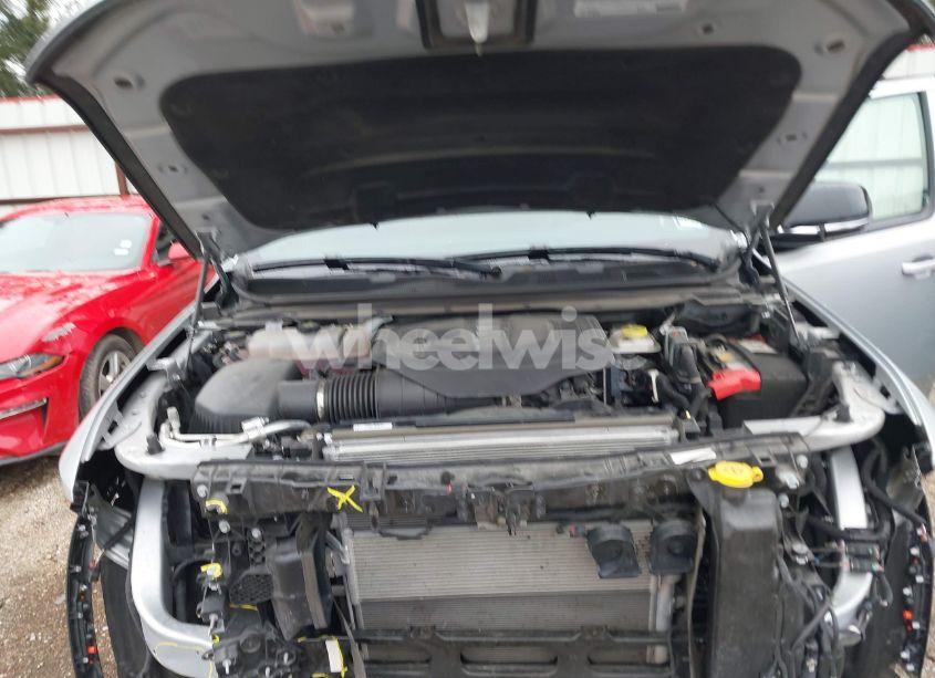 Photo 10 of 2024 Jeep Wagoneer L SERIES II 4X2 (VIN 1C4SJRBP3RS169726)