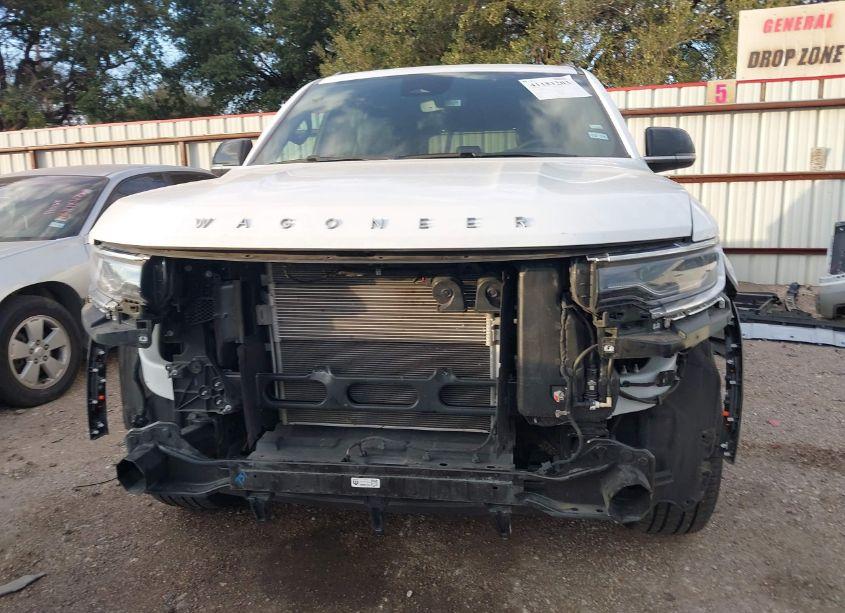 Photo 6 of 2024 Jeep Wagoneer L SERIES II 4X2 (VIN 1C4SJRBP4RS134984)