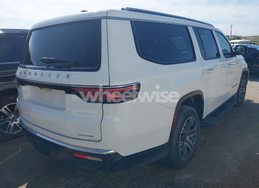 Photo 4 of 2024 Jeep Wagoneer L SERIES II 4X2 (VIN 1C4SJRBP4RS184266)