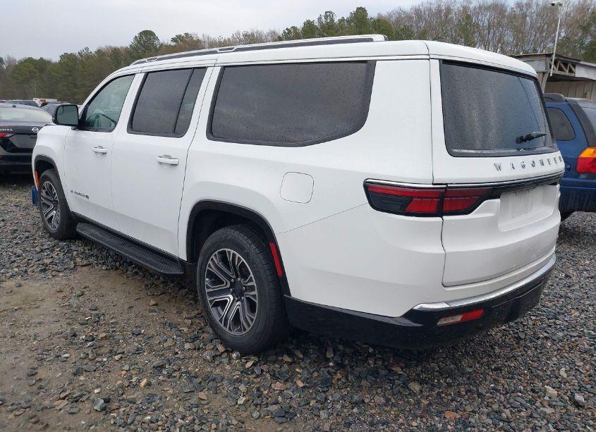 Photo 3 of 2024 Jeep Wagoneer L (VIN 1C4SJRBP5RS106675)