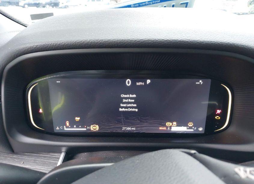 Photo 7 of 2024 Jeep Wagoneer L (VIN 1C4SJRBP5RS106675)