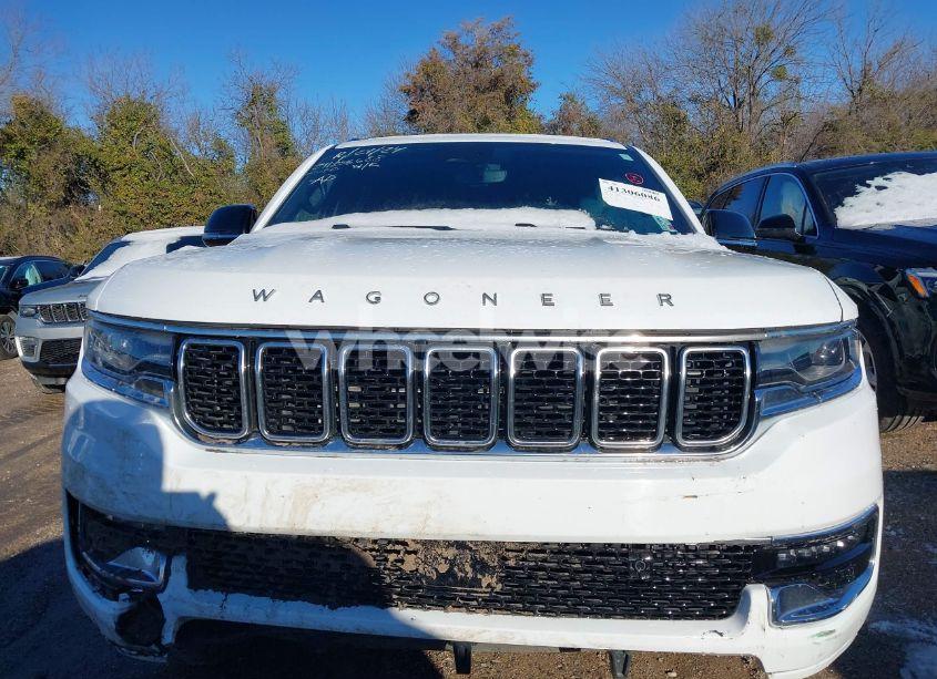 Photo 10 of 2024 Jeep Wagoneer L SERIES II 4X2 (VIN 1C4SJRBP6RS106670)