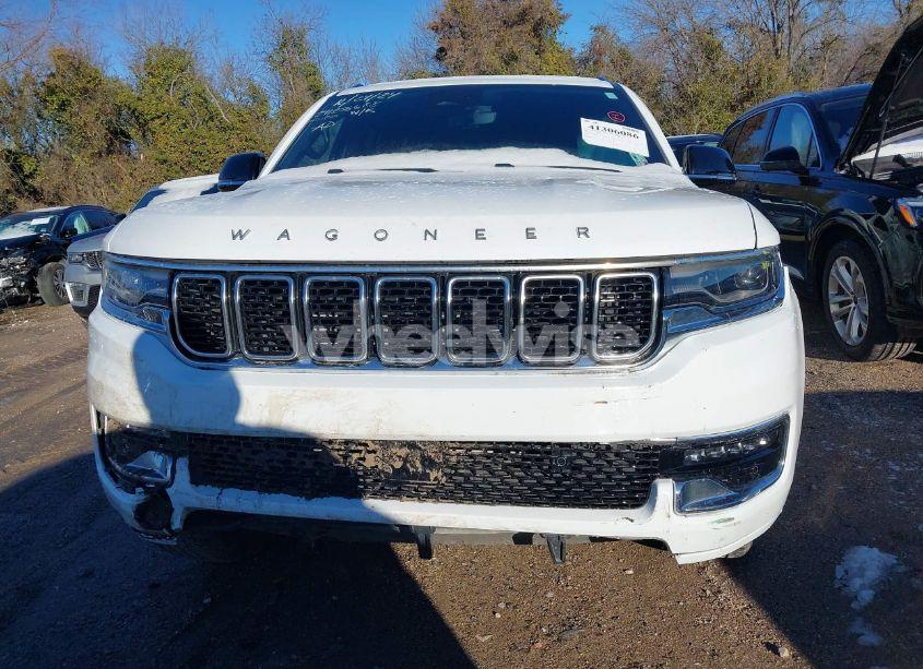 Photo 12 of 2024 Jeep Wagoneer L SERIES II 4X2 (VIN 1C4SJRBP6RS106670)