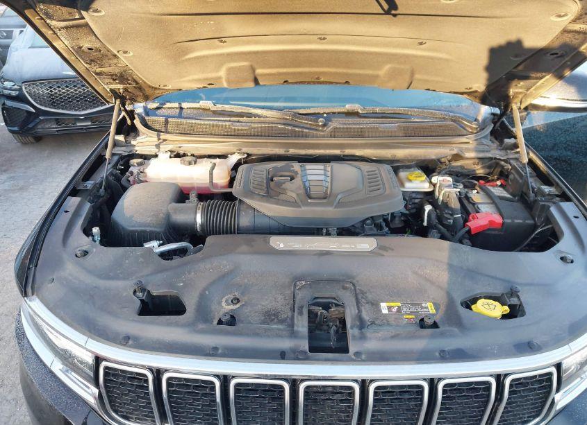 Photo 13 of 2024 Jeep Wagoneer L SERIES II 4X2 (VIN 1C4SJRBP6RS146229)