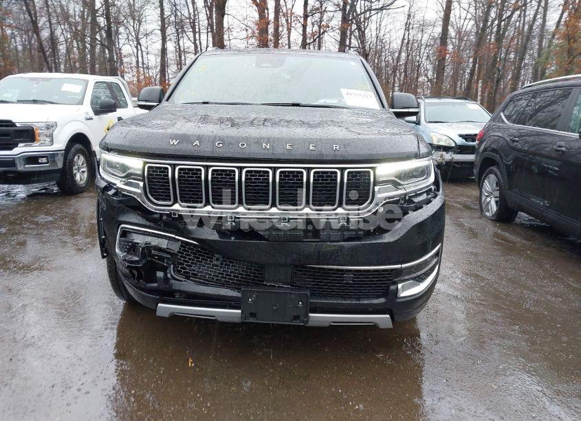 Photo 12 of 2024 Jeep Wagoneer L SERIES II 4X2 (VIN 1C4SJRBP7RS135031)