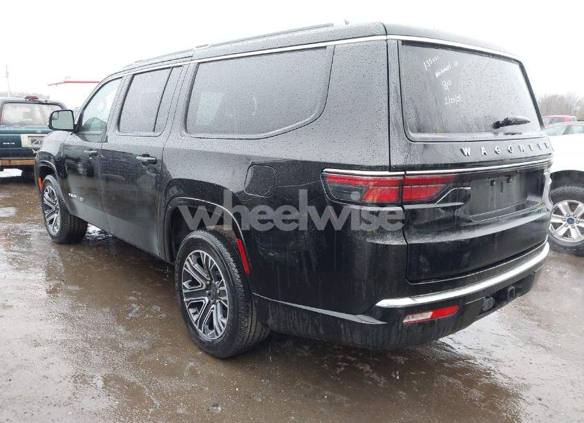 Photo 3 of 2024 Jeep Wagoneer L SERIES II 4X2 (VIN 1C4SJRBP7RS135031)