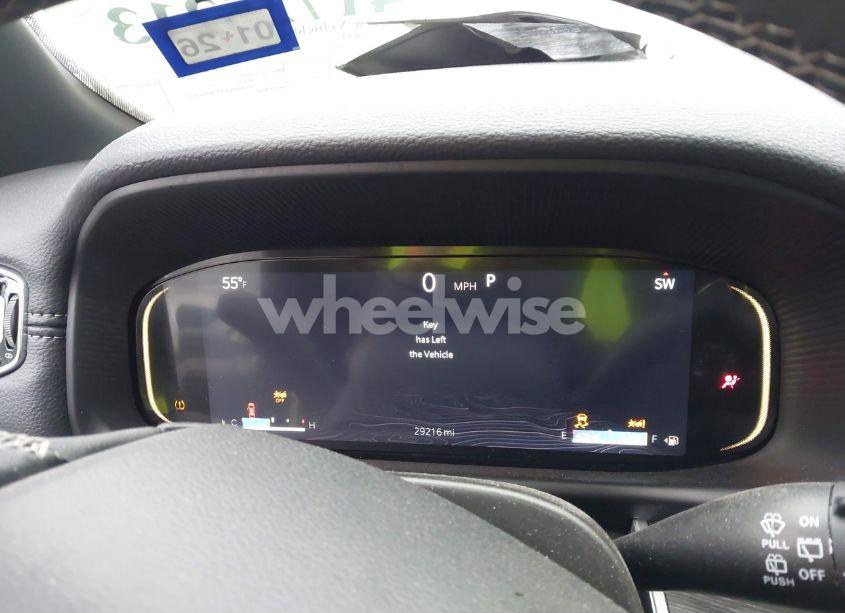 Photo 7 of 2024 Jeep Wagoneer L SERIES II 4X2 (VIN 1C4SJRBP7RS135031)