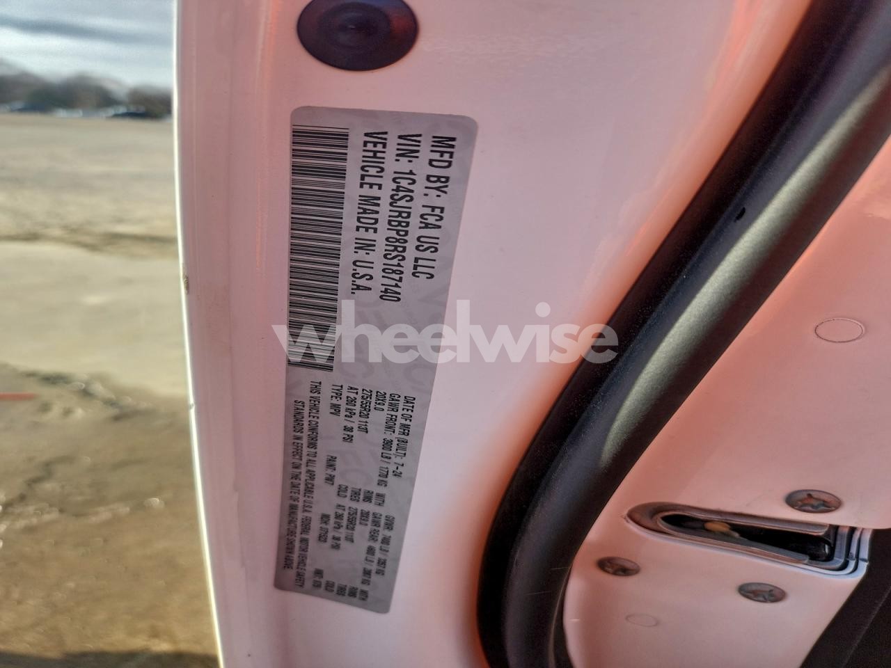 Photo 13 of 2024 JEEP WAGONEER L SERIES II (VIN 1C4SJRBP8RS187140)