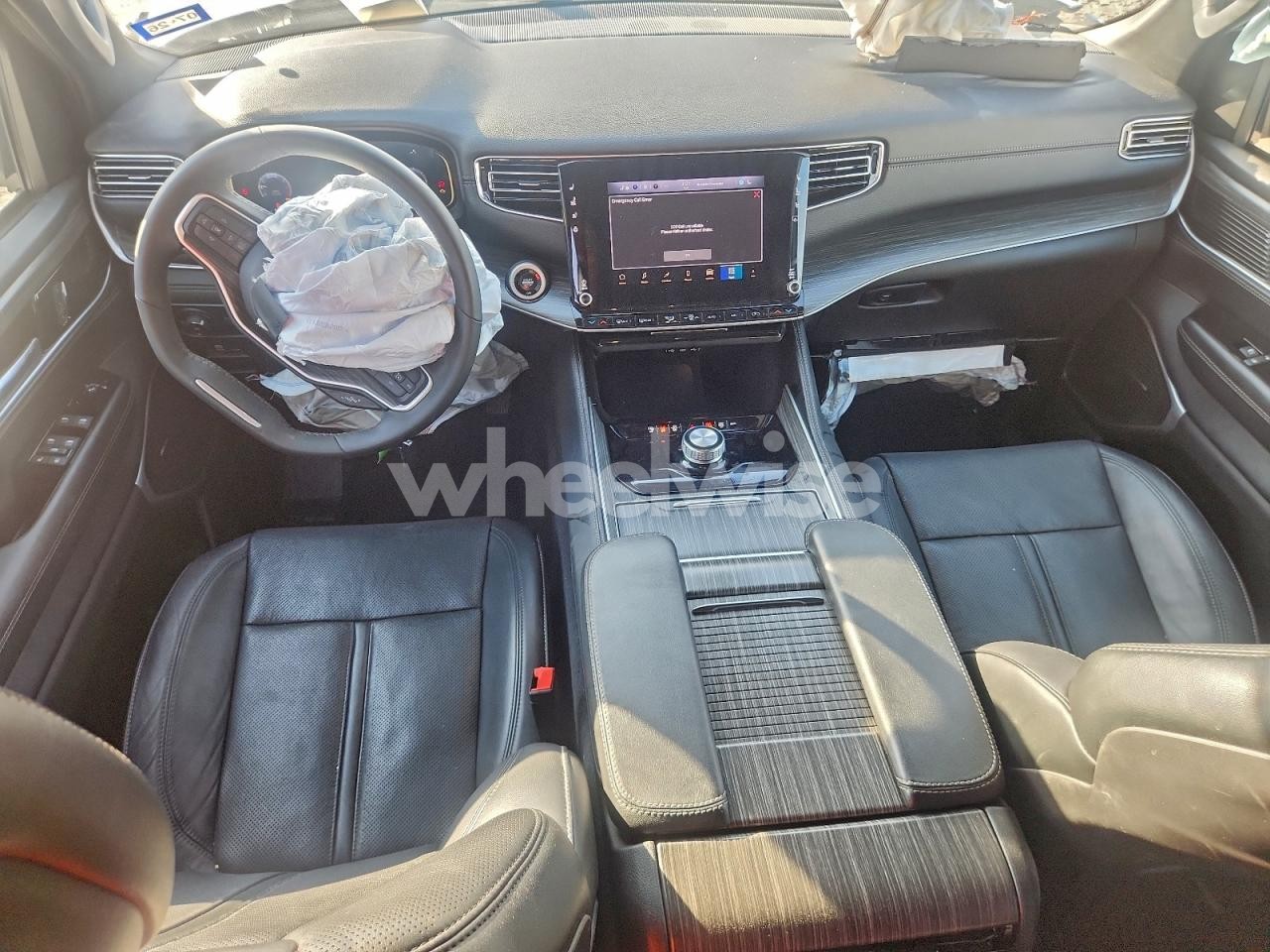 Photo 8 of 2024 JEEP WAGONEER L SERIES II (VIN 1C4SJRBP8RS187140)