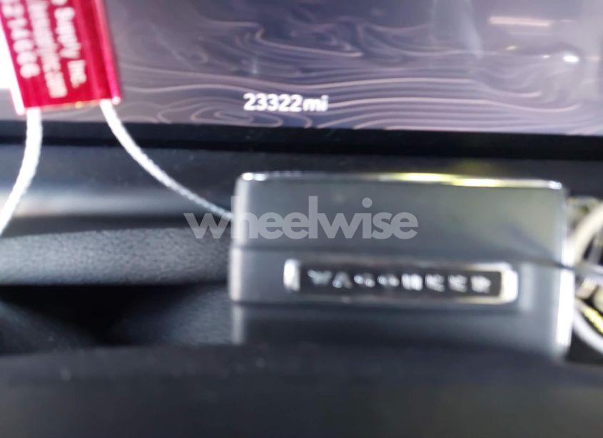 Photo 11 of 2024 Jeep Wagoneer L SERIES II 4X2 (VIN 1C4SJRBPXRS165267)