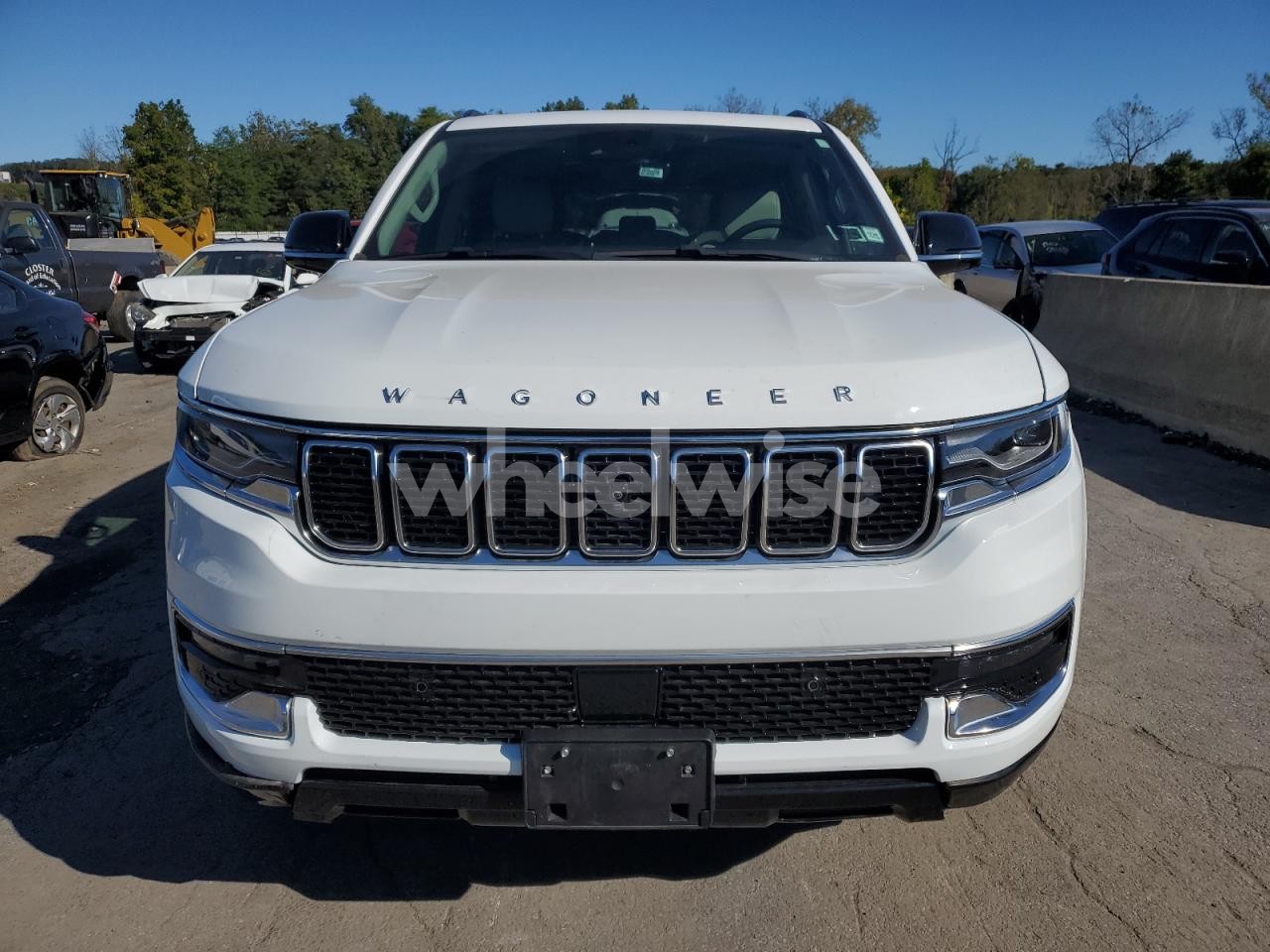 Photo 5 of 2023 JEEP WAGONEER L SERIES I (VIN 1C4SJSAP8PS549604)