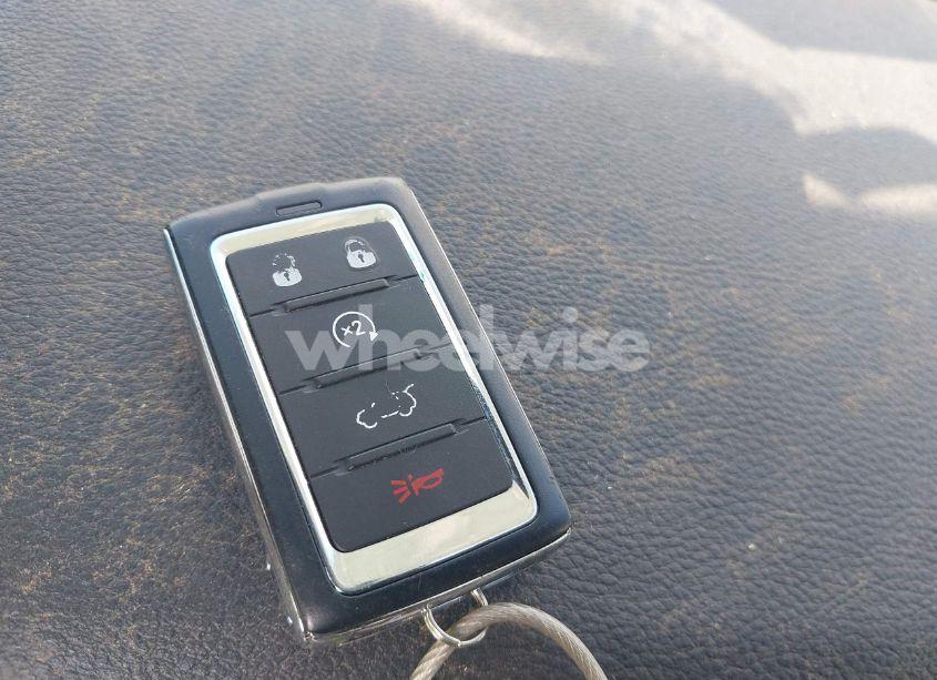 Photo 11 of 2024 Jeep Wagoneer L SERIES I 4X4 (VIN 1C4SJSAP9RS111581)