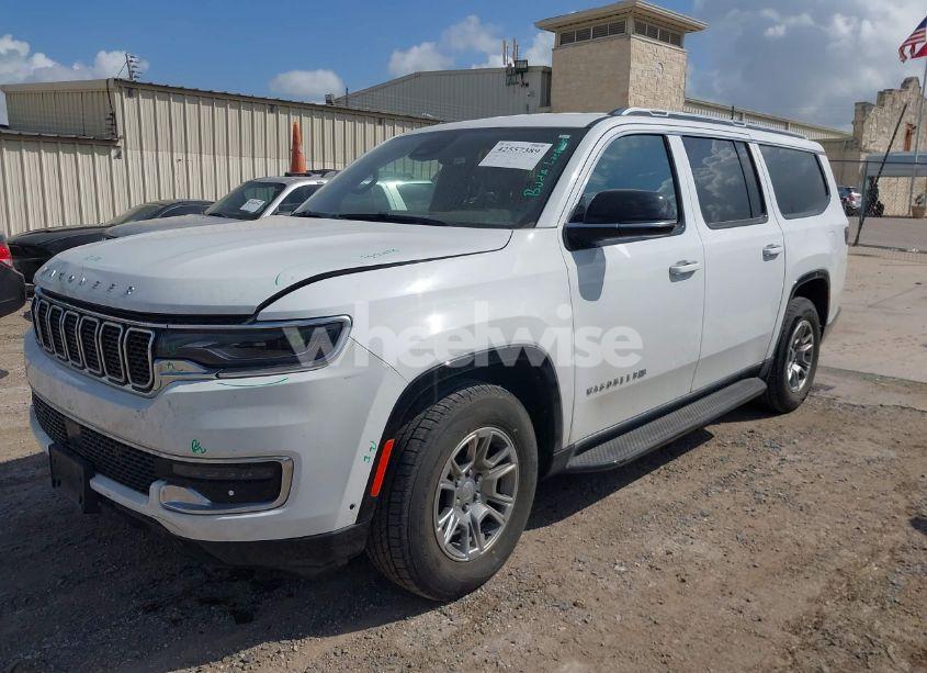 Photo 2 of 2024 Jeep Wagoneer L SERIES I 4X4 (VIN 1C4SJSAP9RS111581)