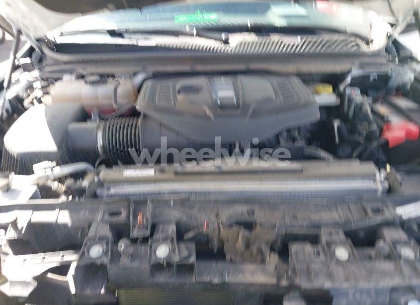 Photo 10 of 2024 Jeep Wagoneer L SERIES II 4X4 (VIN 1C4SJSBP0RS144757)