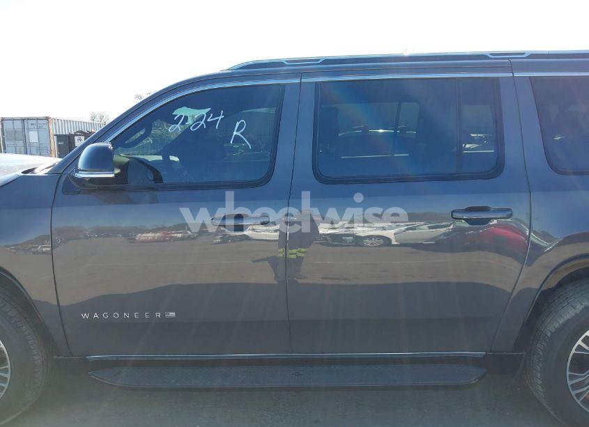 Photo 14 of 2024 Jeep Wagoneer L SERIES II 4X4 (VIN 1C4SJSBP0RS173157)