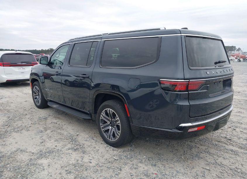 Photo 3 of 2024 Jeep Wagoneer L (VIN 1C4SJSBP2RS102039)