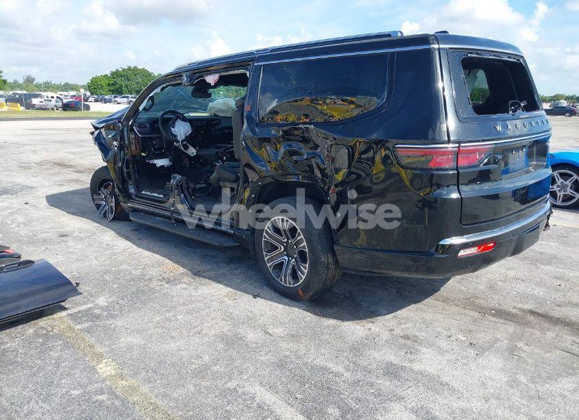 Photo 3 of 2024 Jeep Wagoneer L SERIES II 4X4 (VIN 1C4SJSBP2RS102168)