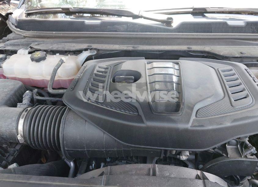 Photo 10 of 2024 Jeep Wagoneer L SERIES II 4X4 (VIN 1C4SJSBP2RS144596)