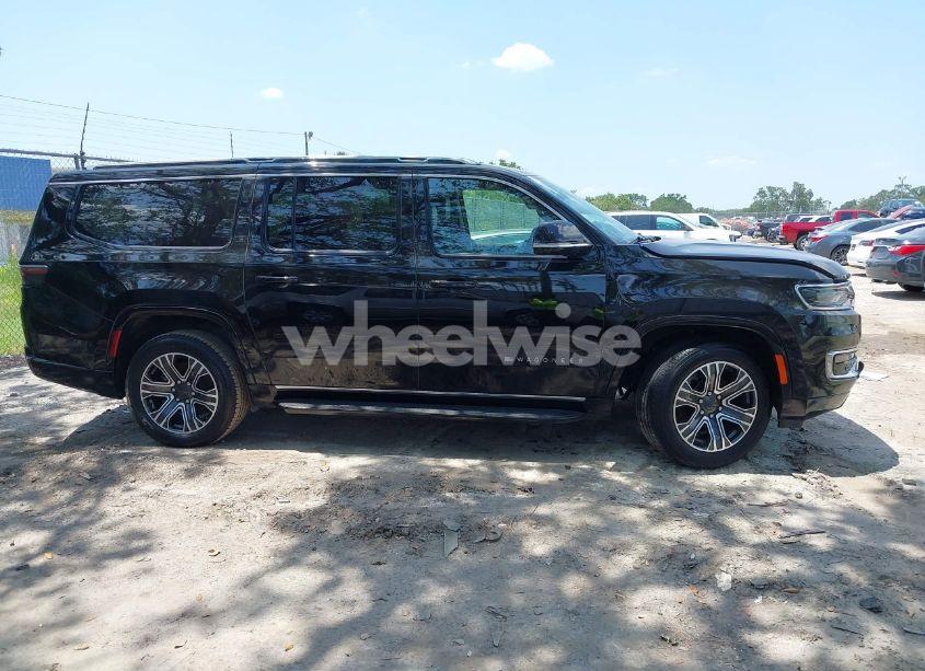 Photo 12 of 2024 Jeep Wagoneer L SERIES II 4X4 (VIN 1C4SJSBP2RS144596)