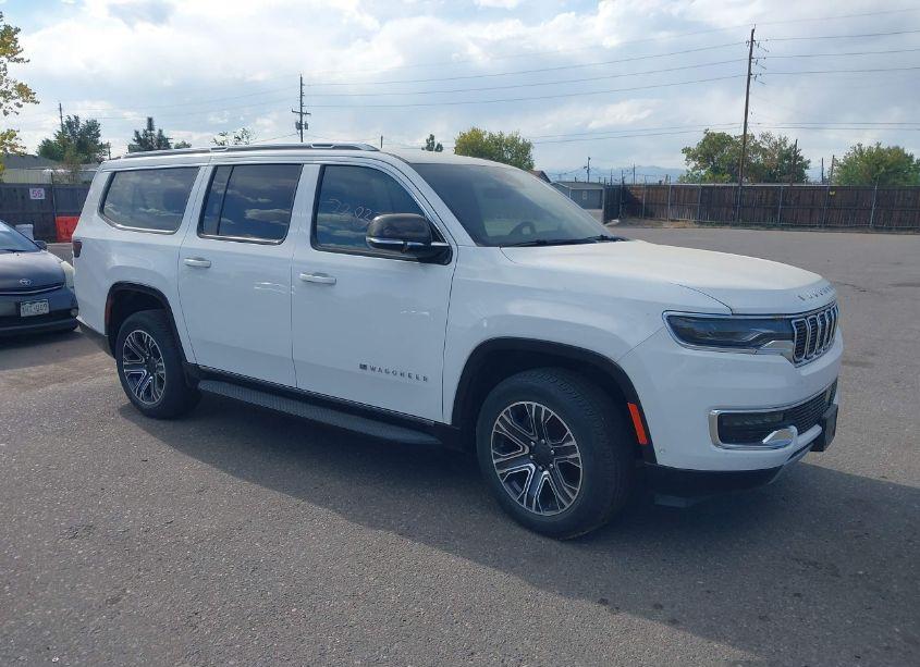 2024 Jeep Wagoneer L SERIES II 4X4 (VIN 1C4SJSBP3RS131761) main photo