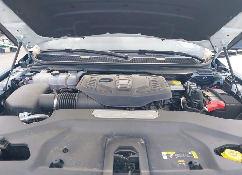 Photo 10 of 2024 Jeep Wagoneer L SERIES II 4X4 (VIN 1C4SJSBP3RS131761)