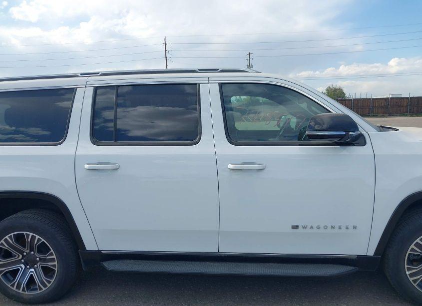 Photo 13 of 2024 Jeep Wagoneer L SERIES II 4X4 (VIN 1C4SJSBP3RS131761)