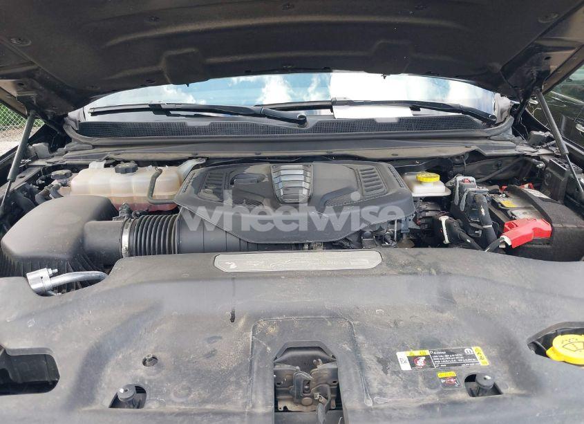 Photo 10 of 2024 Jeep Wagoneer L SERIES II 4X4 (VIN 1C4SJSBP3RS144736)