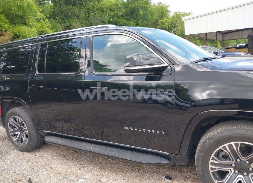 Photo 13 of 2024 Jeep Wagoneer L SERIES II 4X4 (VIN 1C4SJSBP3RS144736)