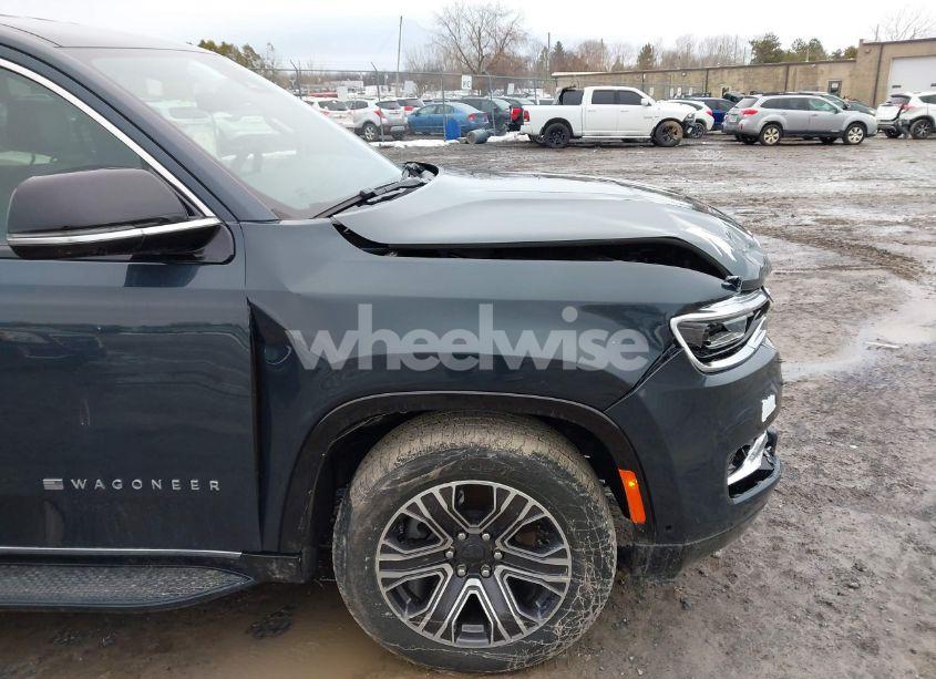 Photo 17 of 2024 Jeep Wagoneer L SERIES II 4X4 (VIN 1C4SJSBP3RS175338)