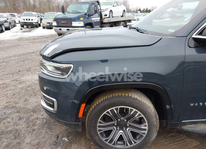 Photo 19 of 2024 Jeep Wagoneer L SERIES II 4X4 (VIN 1C4SJSBP3RS175338)