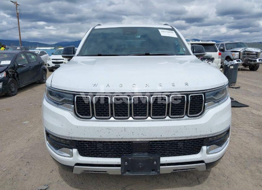 Photo 12 of 2024 Jeep Wagoneer L SERIES II 4X4 (VIN 1C4SJSBP5RS131017)