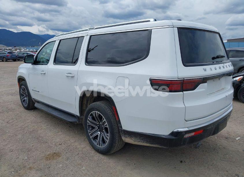 Photo 3 of 2024 Jeep Wagoneer L SERIES II 4X4 (VIN 1C4SJSBP5RS131017)