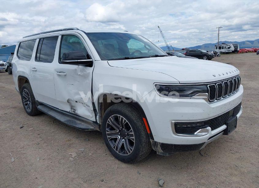 Photo 6 of 2024 Jeep Wagoneer L SERIES II 4X4 (VIN 1C4SJSBP5RS131017)