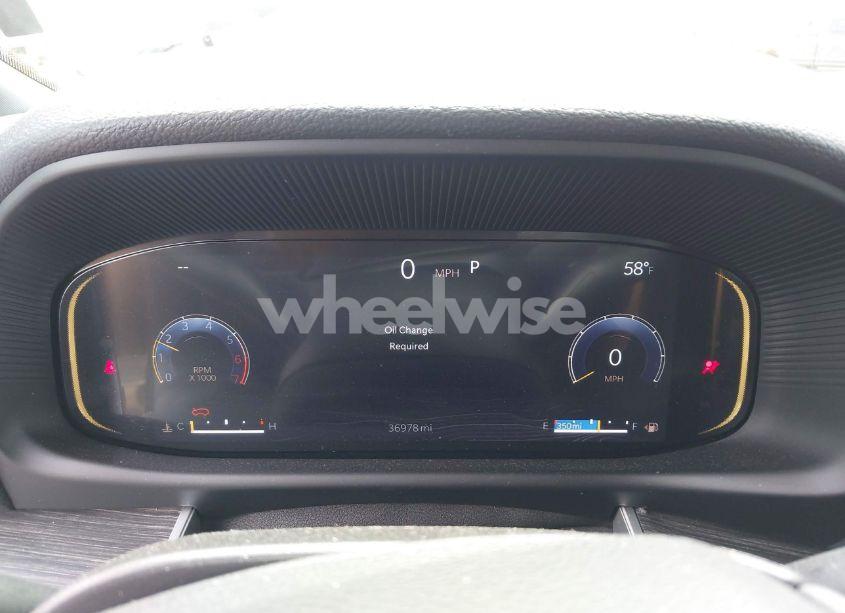 Photo 7 of 2024 Jeep Wagoneer L SERIES II 4X4 (VIN 1C4SJSBP5RS131017)