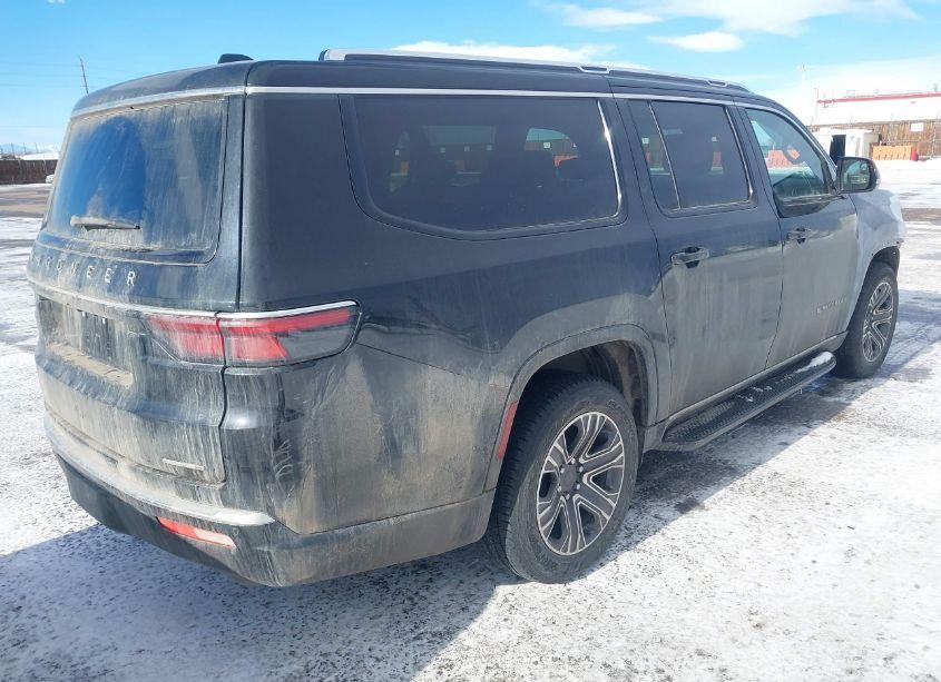 Photo 4 of 2024 Jeep Wagoneer L SERIES II 4X4 (VIN 1C4SJSBP5RS175793)