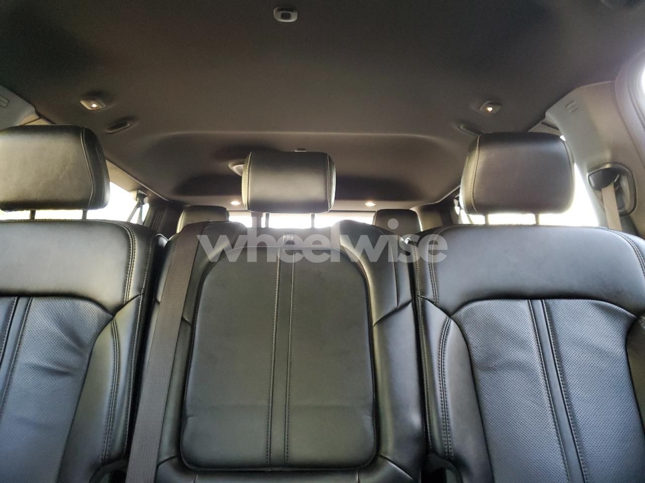 Photo 10 of 2024 JEEP WAGONEER L SERIES II (VIN 1C4SJSBP6RS101704)