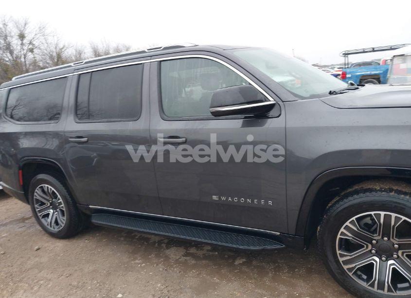 Photo 13 of 2024 Jeep Wagoneer L SERIES II 4X4 (VIN 1C4SJSBP6RS144195)